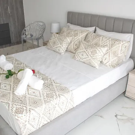 3a Seaside Luxury * Rethymno (Crete)