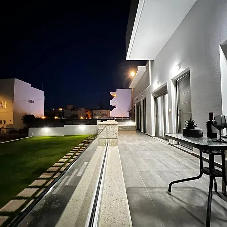 Apartment 3a Seaside Luxury *
